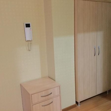 Nina'S Apartment On Gorgasali 巴统 外观 照片