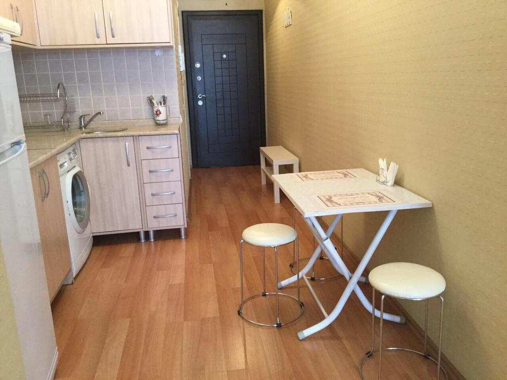 Nina'S Apartment On Gorgasali 巴统 外观 照片